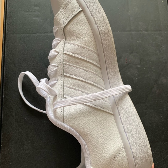 Men’s 8.5 ADIEASE Shoes - Picture 6 of 12